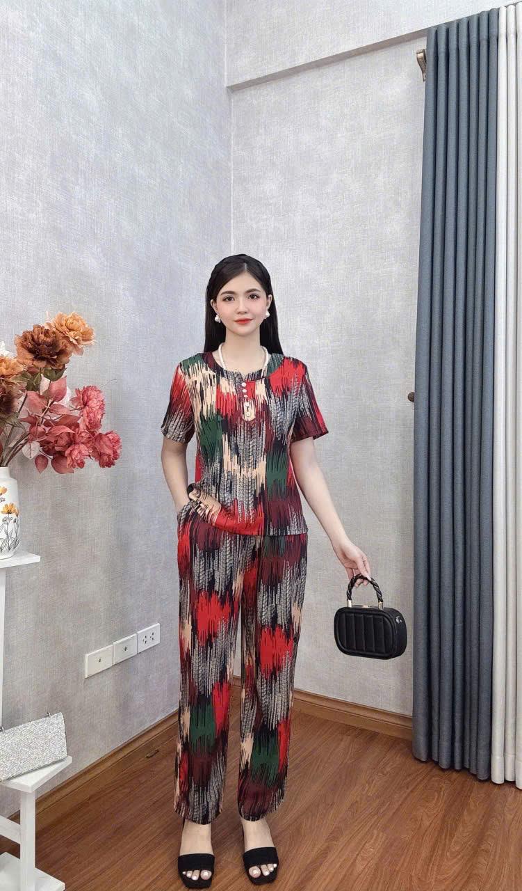Product Introduction of Đồ bộ trung niên, Đồ bộ mặc nhà B55 Loudra shop (jolle) Đồ bộ cho mẹ, bà quần dài áo cộc chất lụa MANGO mềm mịn thoáng mát, thấm hút mồ hôi 2