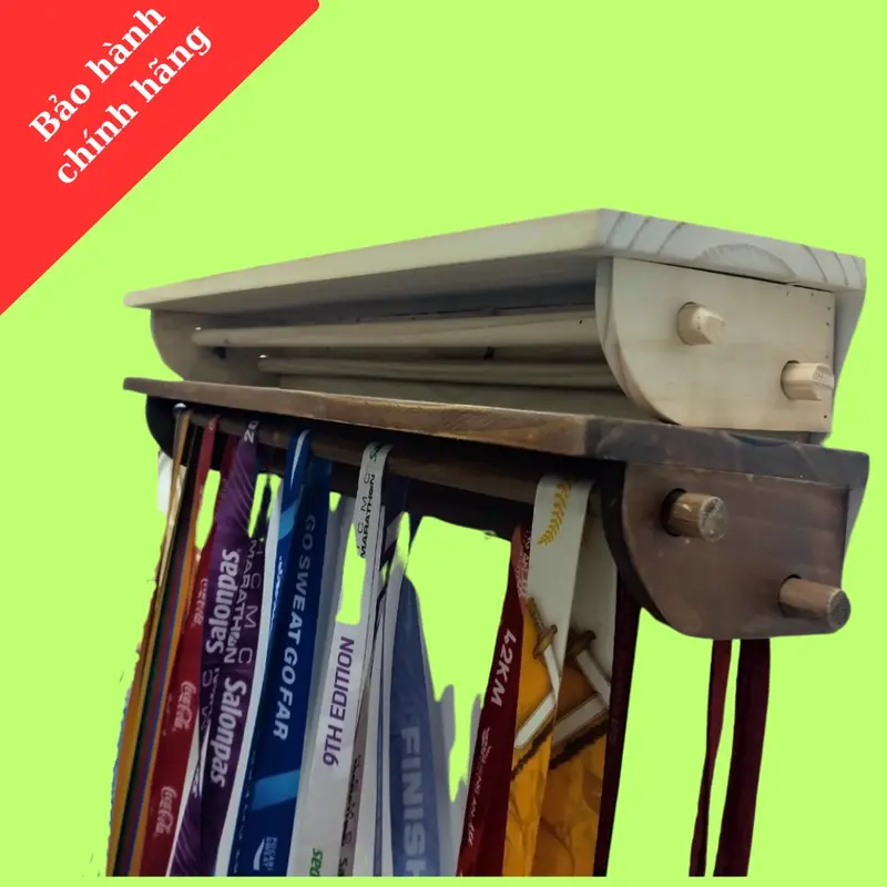 Kệ treo huy chương, kệ treo tường,để cúp lưu niệm, treo đươc 60 huy chương. Decor Trưng Bày Đựng Sách Kệ Sách Đồng 3