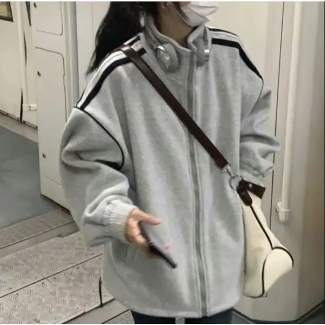 Áo khoác nam nữ,chất nỉ mí 2 màu đen, xám,from rộng,hnn. Women Jackettop 2025top Kem