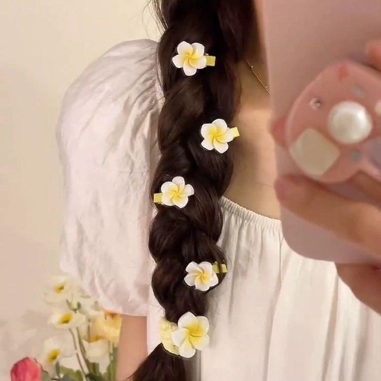 Product Introduction of Plumeria Small Hair Clip for Women 2025 New Fairy Pastoral Style Photo Side Bangs Duckbill Clip Hair Accessory Hairpin 5