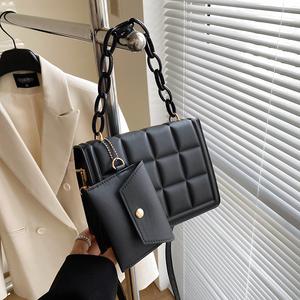 Beg Tangan, Gaya Kasual dan Ringkas, Fesyen, Trend Baru, Warna Pepejal, Beg Bahu, Bergaya dan Bergaya, Rantai Tebal, Beg Persegi Kecil Bags Crossbody