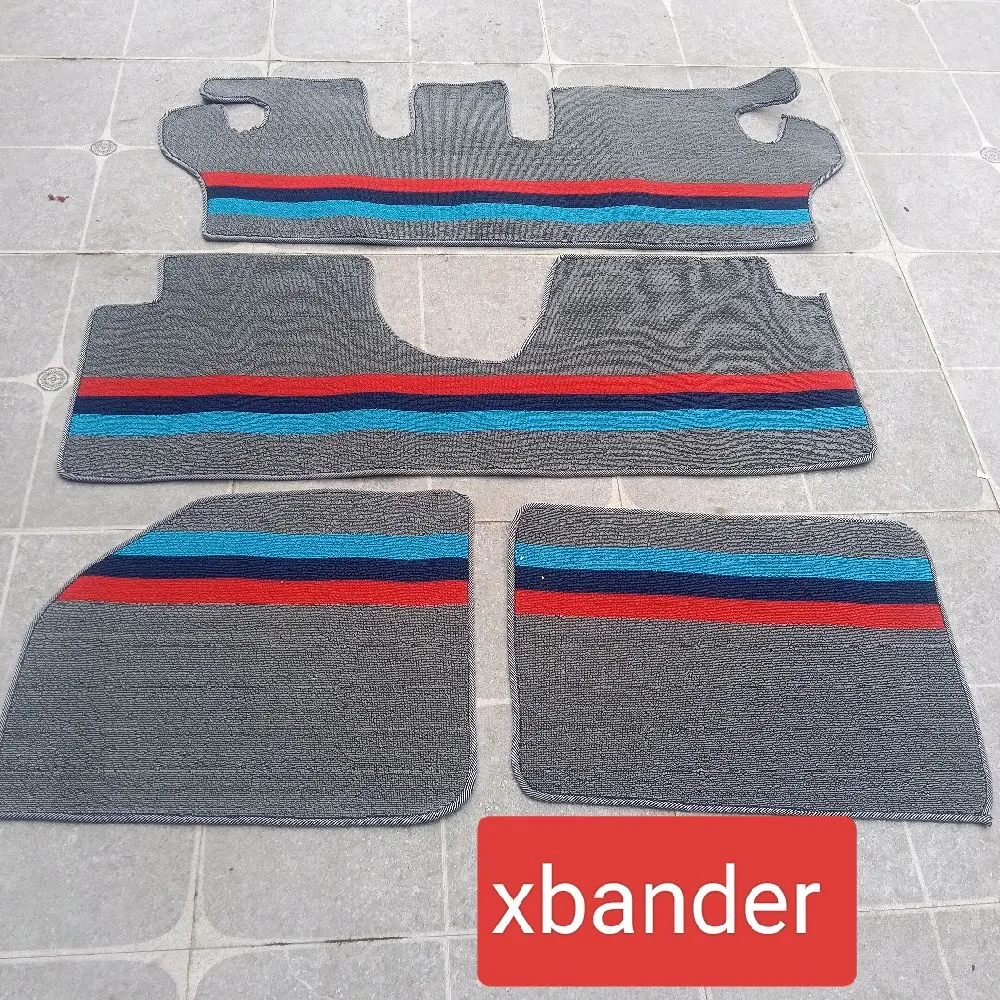 xe 7chỗ lót sàn may sẵn chuẩn form xe chất liệu sàn cước chống nước bụi + mặt sau trống trơn trượt