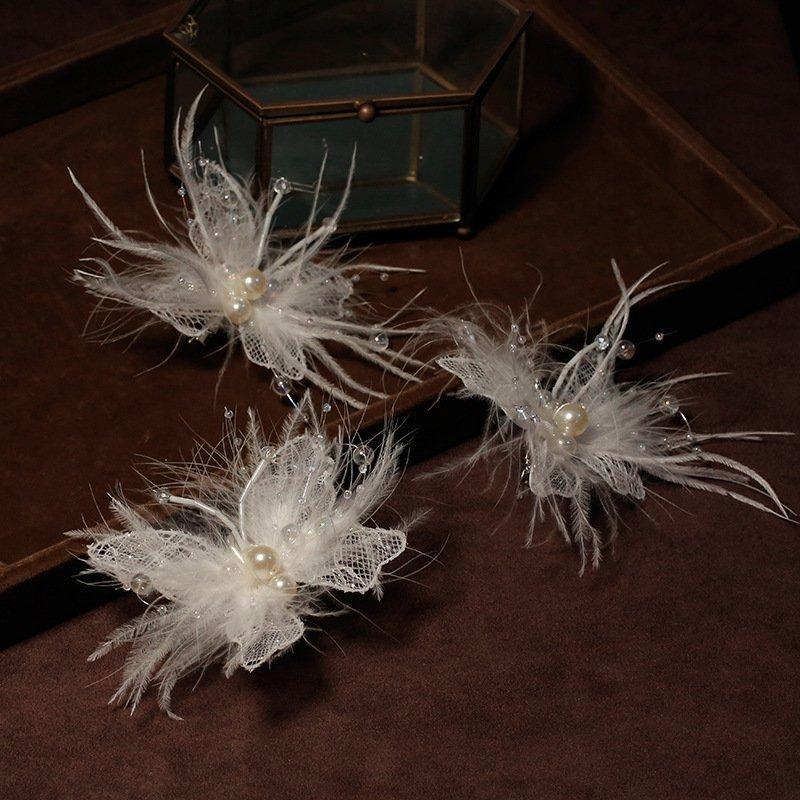 Nơ cài tóc cô dâu hồ điệp lông vũ trắng cao cấp  Phụ kiện cưới Giang