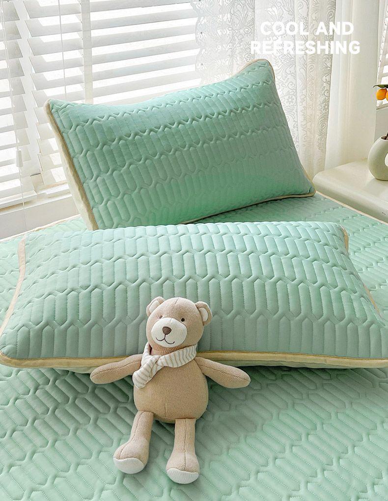 Product Introduction of Bộ Thảm Ngủ Mùa Hè, Nanjiren, Ba Mảnh, Chất Liệu Cao Su Dày, Vỏ Giường, Thích Hợp Cho Học Sinh, Thảm Đơn Mùa Hè, Có Thể Giặt Được, Điều Hòa Không Khí Mềm Mại, Tặng Kèm 10