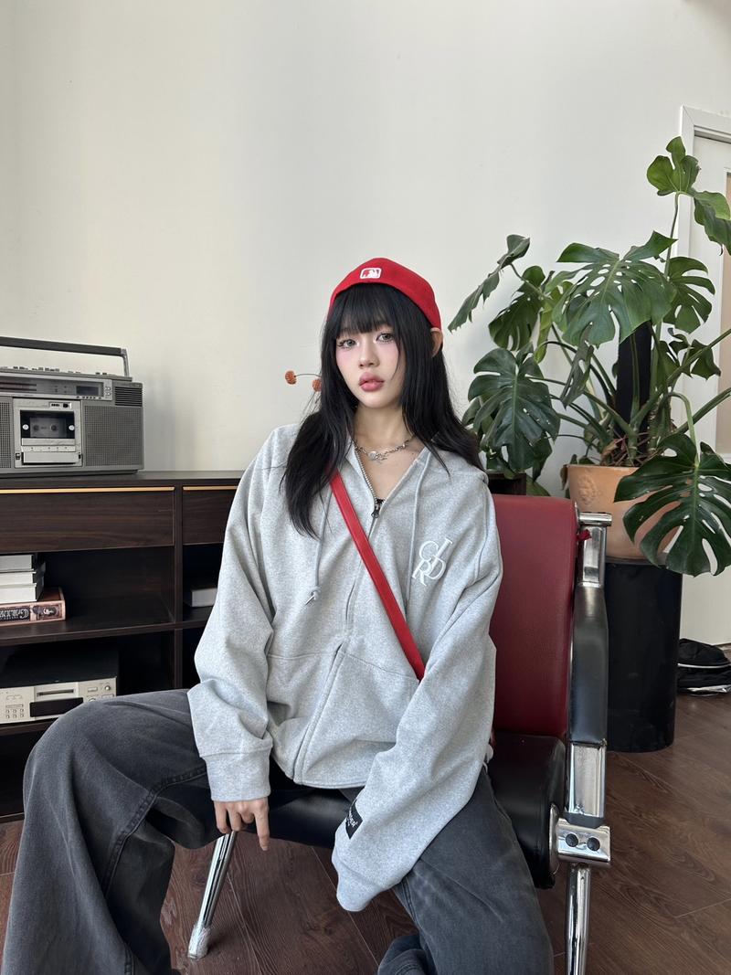 Product Introduction of Áo Hoodie Zip Alphabet CINDER, Áo Khoác Local Brand Menswear Dài Tay 36
