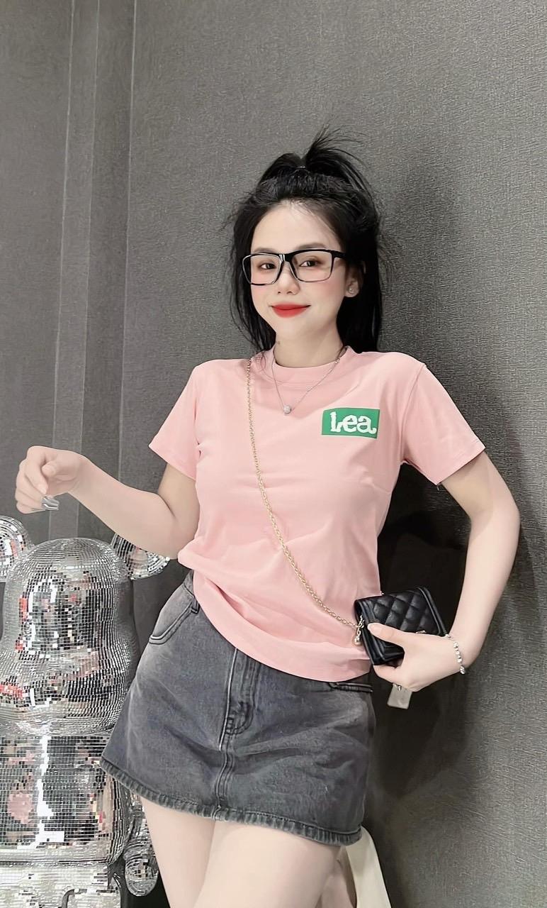 Product Introduction of Áo thun nữ PHOM ÔM cổ tròn phối chữ nổi trước sau ( Mã LEA. ) Top Women 12