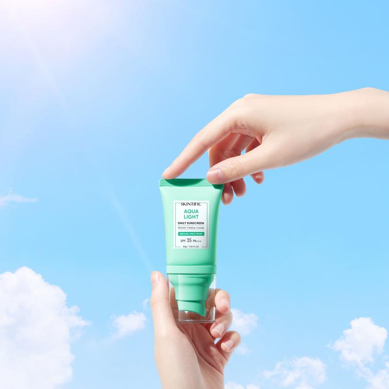 [Sản phẩm mới] Kem chống nắng Aqua Light SPF35 PA+++ SKINTIFIC 30ml 4