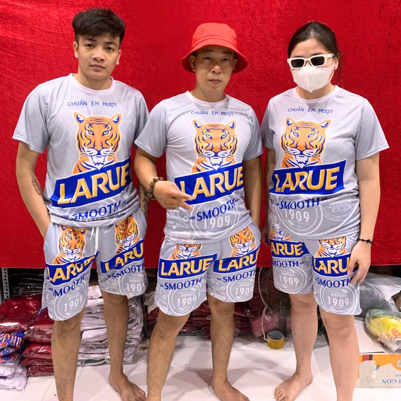 Đồ Bộ Mặc Nhóm Gia Đình bia larue ,tiger bạc heineken xanh bọt bia sài gòn ,tiger xanh đủ size 10-100kg Phù hợp cả nam nữ unisex Chất thun lạnh In 3D 2025