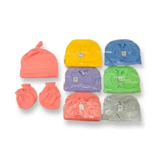 Vinata Topi Set Bayi Polos Bonus Sarung Tangan Dan Kaki
