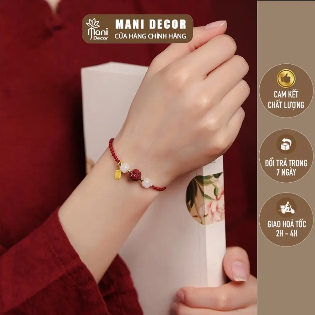 Vòng tay sợi chỉ đỏ mix charm hoa sen phong cách Phật Giáo - Mani Decor