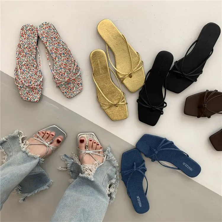 Women's flat sandals slip-on