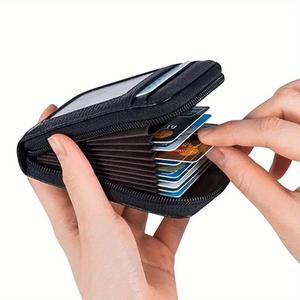 ファスナー付きカードケース、軽量＆大容量、クレジットカード・会員カード収納対応マルチカードホルダー