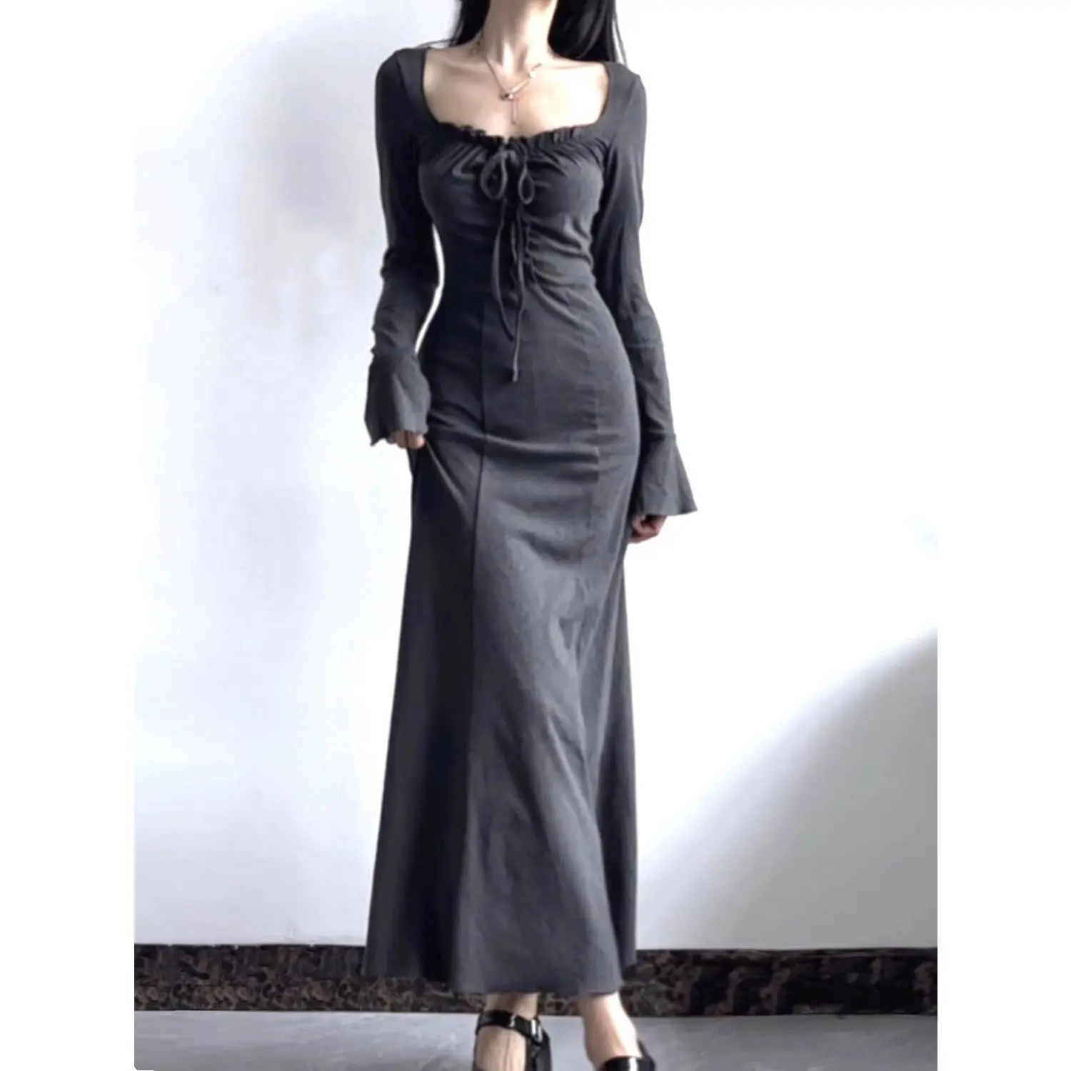 Váy Hoa Cho Nữ, Phong Cách Mùa Thu Và Mùa Đông Mới, Ôm Sát, Váy Bodycon, Cổ Vuông, Váy Dài Tay, Váy Đuôi Cá, Thiết Kế Thủy Tinh, Dễ Thương Và Gợi Cảm, Váy Nữ
