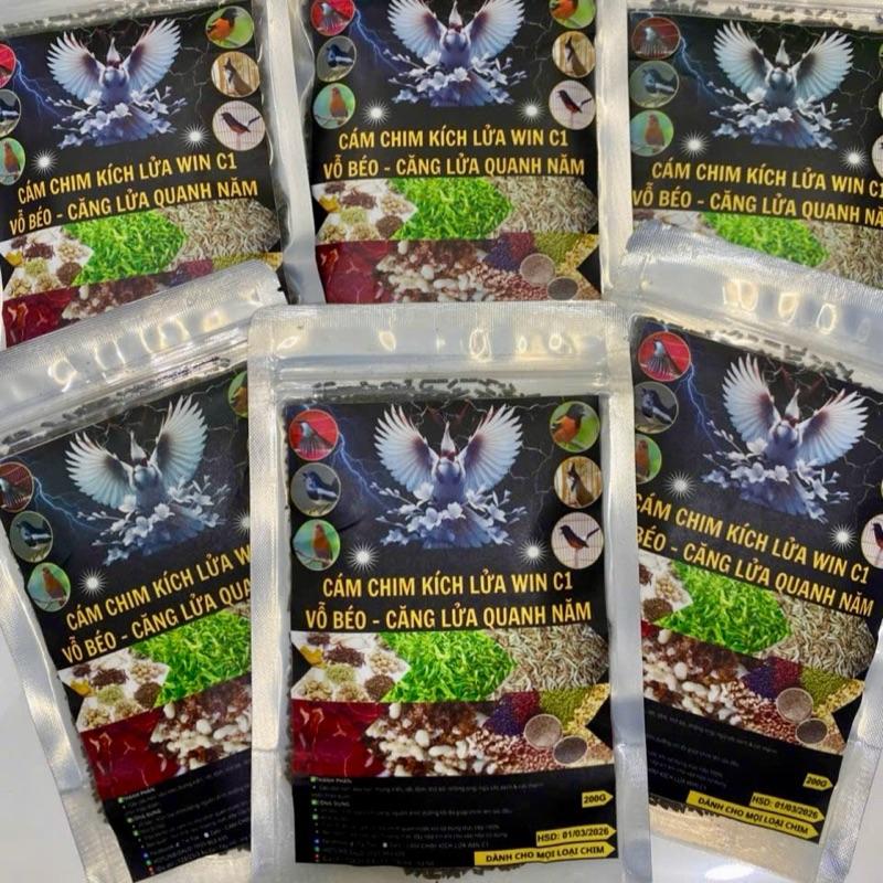 Combo 6 Gói Cám Kích Lửa Chim Cảnh WIN C1: Dùng cho mọi loại chim như Chào mào, chích chòe, họa mi, chim khướu,... Giàu dinh dưỡng dùng quanh năm.