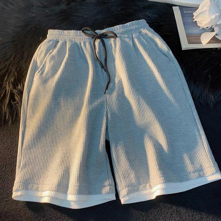Quần đùi nam nữ có phối LAYER là điềm nhấn chất tổ ong thoáng mát Menswear Ô 2