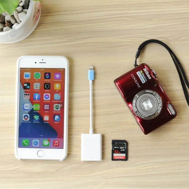 Đầu đọc thẻ nhớ SD máy ảnh dùng cho iPhone ipad