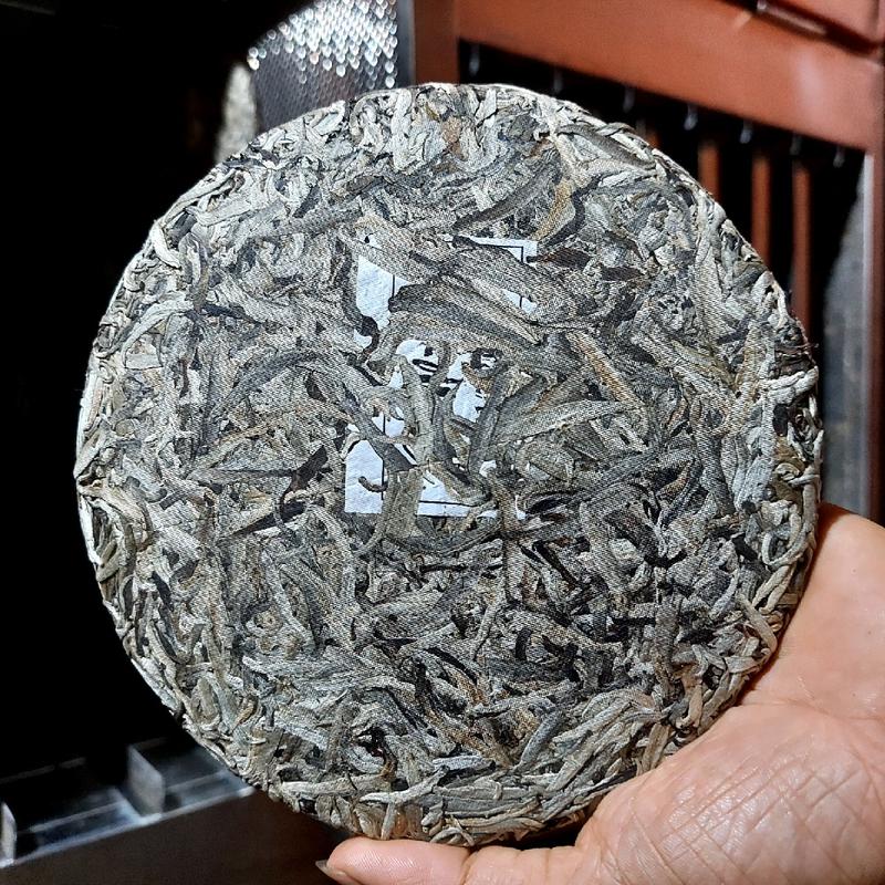 trà phổ nhĩ sống nguyên búp 1