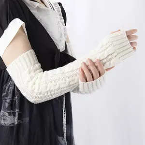 Sarung Tangan Rajut Panjang Wanita Fingerless Musim Dingin – Dilengkapi lengan rajut panjang sebagai arm warmer, berfungsi sebagai penghangat tangan, tersedia dalam tiga warna pilihan untuk gaya winter 【TOPSLINGS】