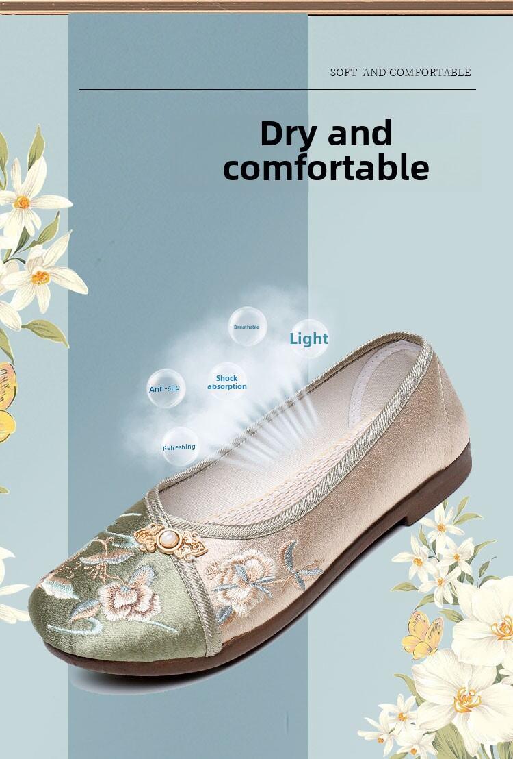 Product Introduction of Spring Autumn Embroidered round Toe Flat Bottom Mom Shoes Retro Style Hanfu Women's Flats Beijing Old School Cloth Shoes 4