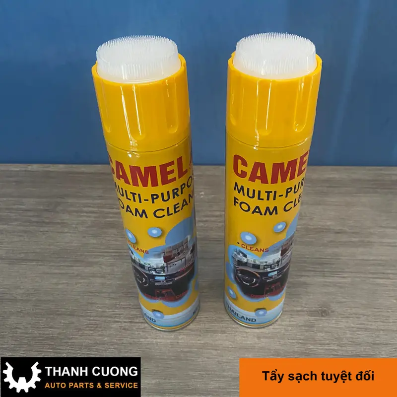 Chai vệ sinh nội thất ô tô dạng bọt Camel đẩy ngay mùi hôi trong xe (Chai 650ml) 4
