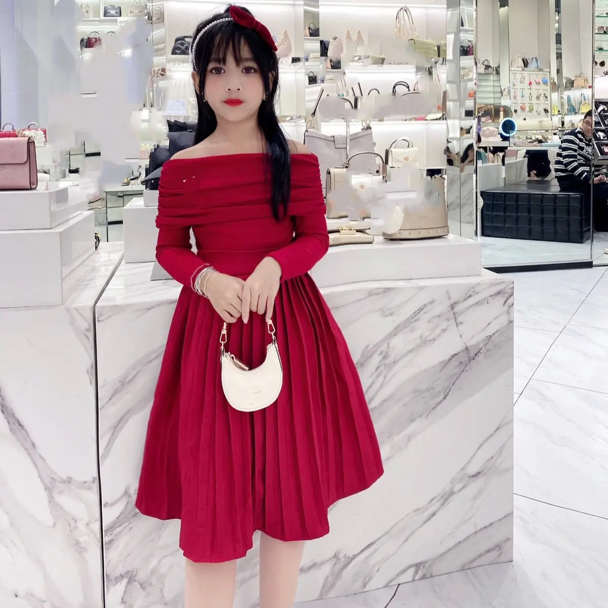 Sét trễ vai + chân váy dập li cho hé 17-42kg