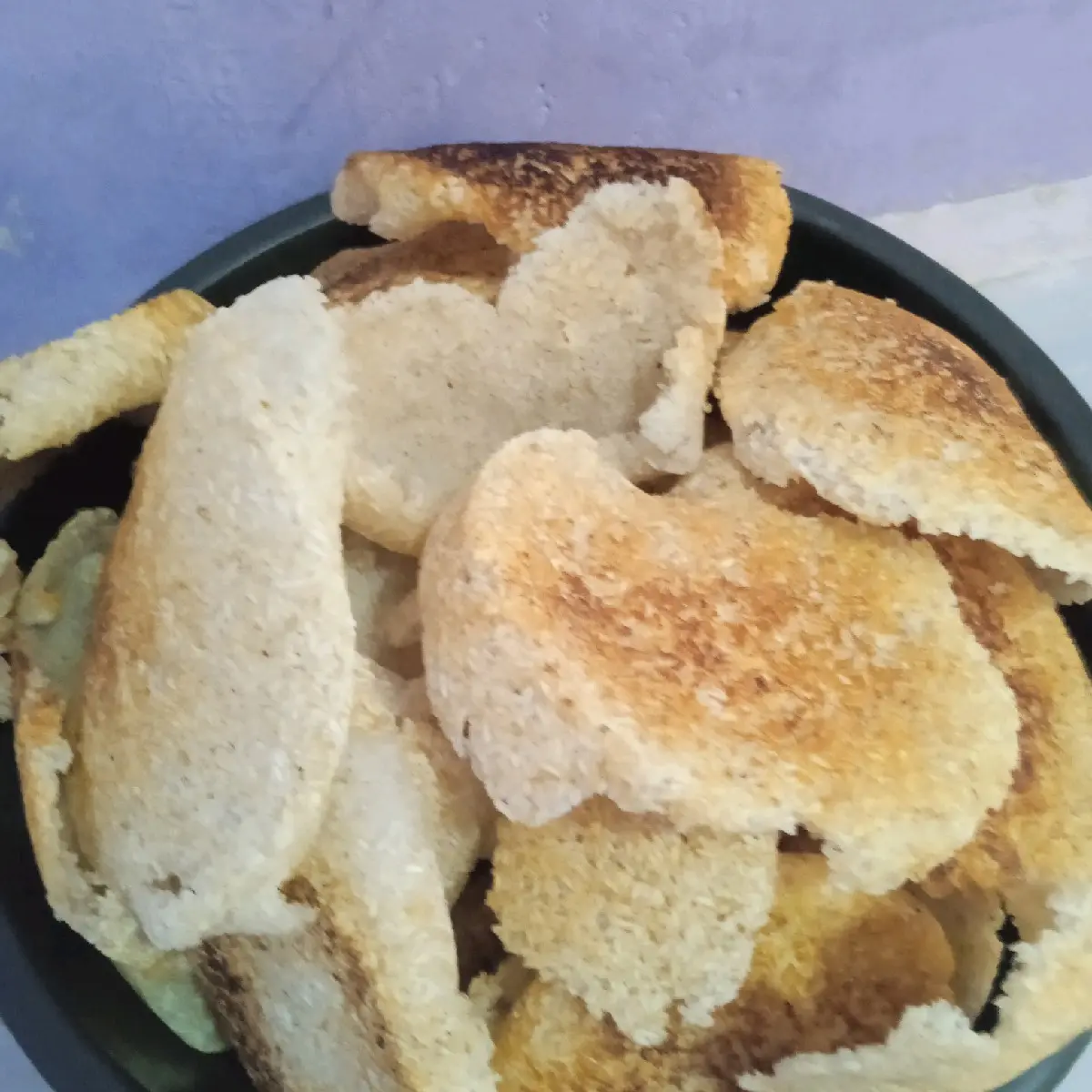 KERAK/INTIP NASI POTONGAN (1KG)  GRATIS BUBLEWARF & MASAKO (POTONGAN BUKAN RIJEKAN)
