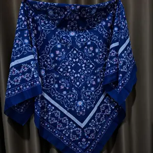 Kerudung Segi Empat Motif 1 Katun