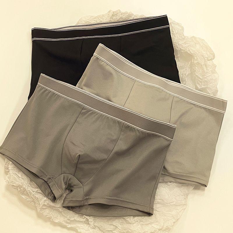 Product Introduction of 3-Pack Men's Underwear Cotton Crotch Mid-Waist Boxers Korean Style Traceless Ventilation Comfortable Solid Color Boxers Youth Menswear Socks 1