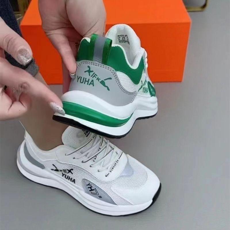 Product Introduction of Men's and Women's Same Mesh Breathable Casual Sneakers Front Lace-up Versatile Non-Slip Wear-Resistant Lovers Shoes Running Trainers Runner 3
