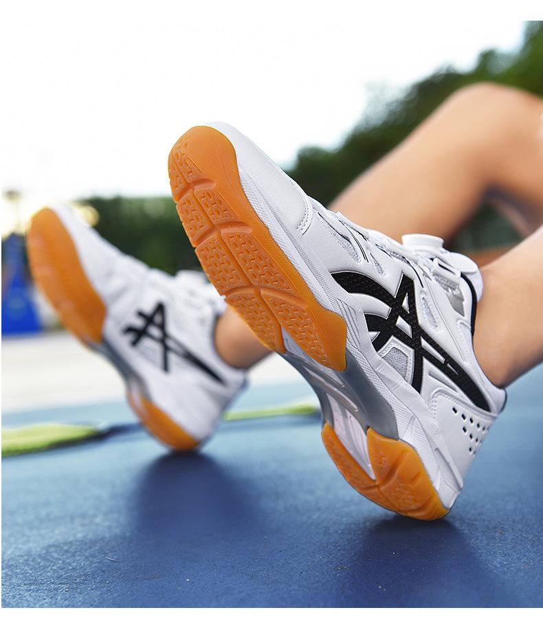 Product Introduction of Factory in Stock Cross-Border Badminton Shoes Student Competition Training Shoes Men's Mesh Breathable and Wearable Tennis Shoes Wholesale 8