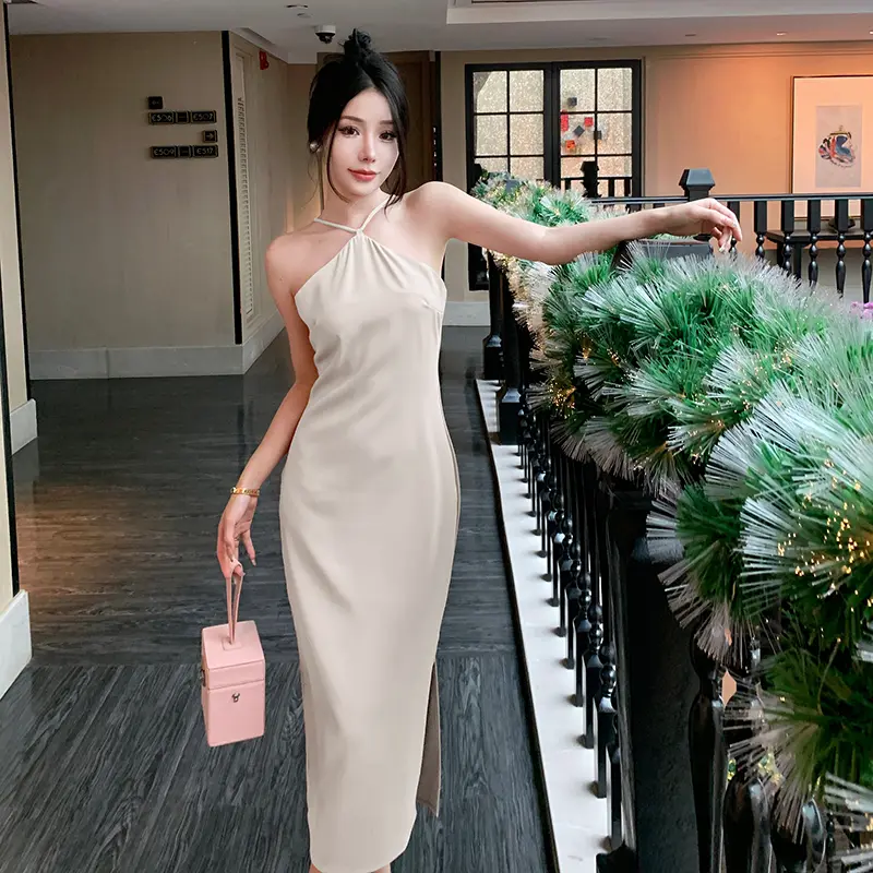 New fashionable and stylish dress