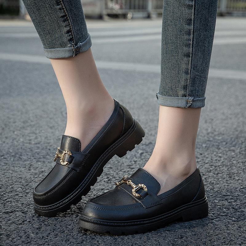 Giày Moca nhựa đi mưa mũi tròn cao 3cm slip on siêu nhẹ thời trang mới nhất A88 V342 5