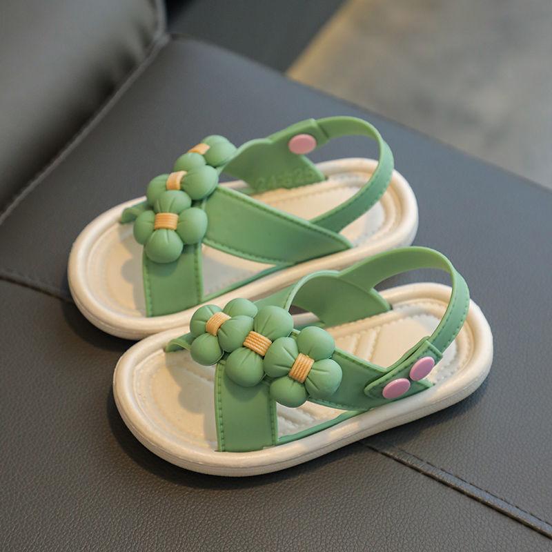 Product Introduction of Sandal Perempuan, 2025 Ketibaan Baru untuk Musim Panas, Tapak Lembut Tidak Licin, Sesuai untuk Aktiviti Luar, Sesuai untuk Pelajar Tiga Tahun Berusia, dengan Gesper, Sesuai untuk Kanak-kanak dan Remaja, Juga Sesuai untuk Bayi, Kasut Pantai 10