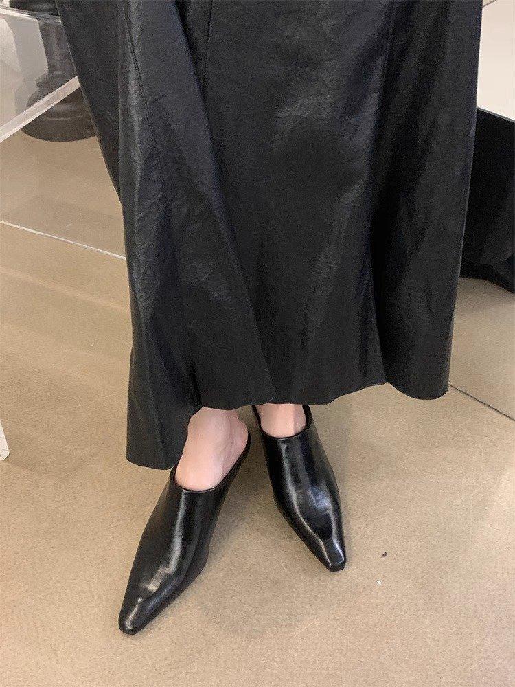 Product Introduction of Pointy heels for women Large size Special-shaped with rubber slip-on 30