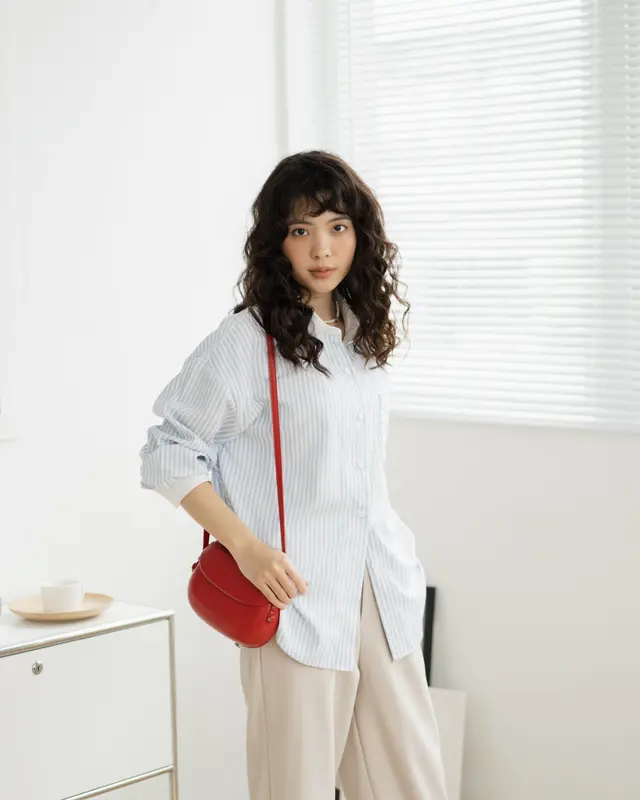 Áo sơ mi nữ freesize đũi kẻ 100% cotton Striped Shirt - by ufo.thebasic Women Top 3