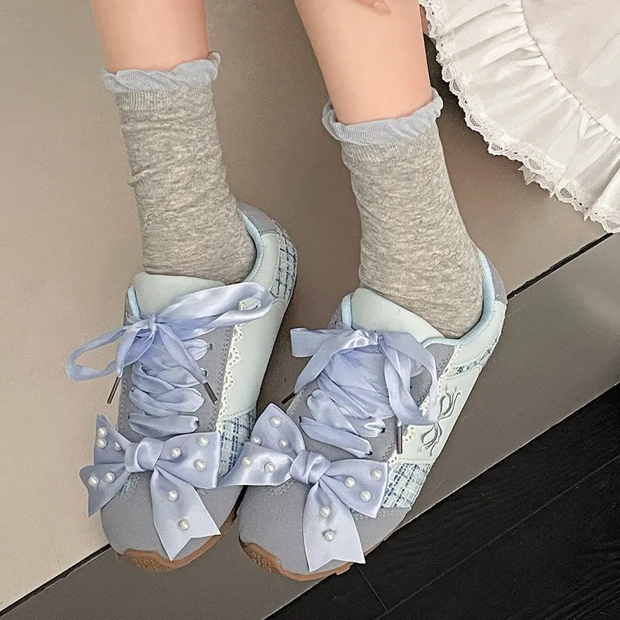 2025 Summer New Super Beautiful Vintage Pearl Bow Flat German Training Shoes Women'S New All-Matching Casual Sports Shoes