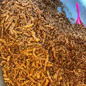 usus krispy pedas daun jeruk Camilan Crispy