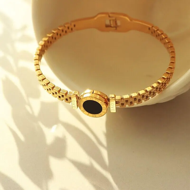 Fashion bracelet for women black acrylic stainless steel couple bracelet carved Roman numerals girl gift hot