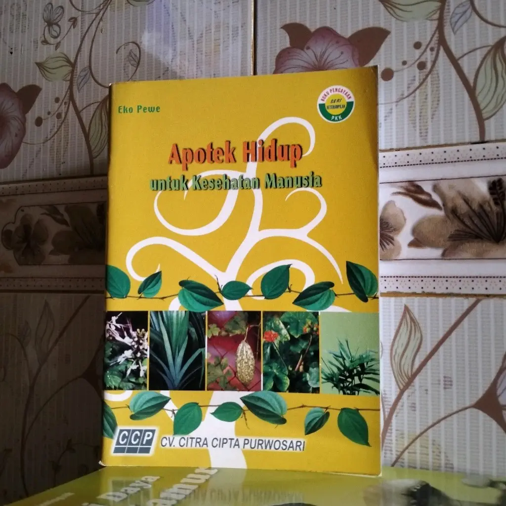"Apotek Hidup (Untuk Kesehatan Manusia)Seri Keterampilan" Soft Cover