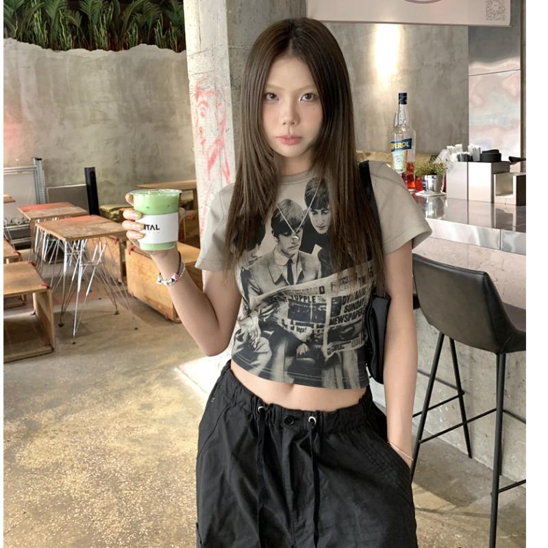 Product Introduction of Round Neck Short Sleeve T-Shirt Summer New Slim Fit Flattering Versatile Short Top Casual Women's Fashion Versatile Personality Hot Girl Korean Style Clothing 22