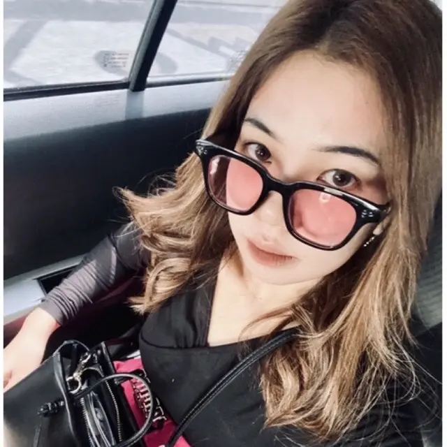 Kacamata Hitam Vincent Logo V Model Kotak Warna PC 18cm x 6cm x 4cm - Sunglasses 2