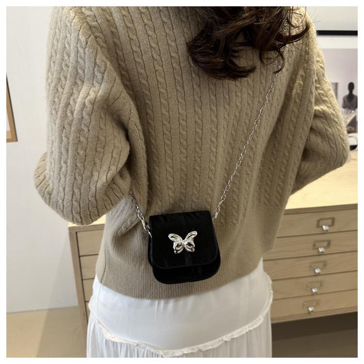 Product Introduction of 2024 Fashionable New Fresh Sweet Small Square Bag Butterfly Decoration Mini Advanced Texture Chain Crossbody Lipstick Pack 17