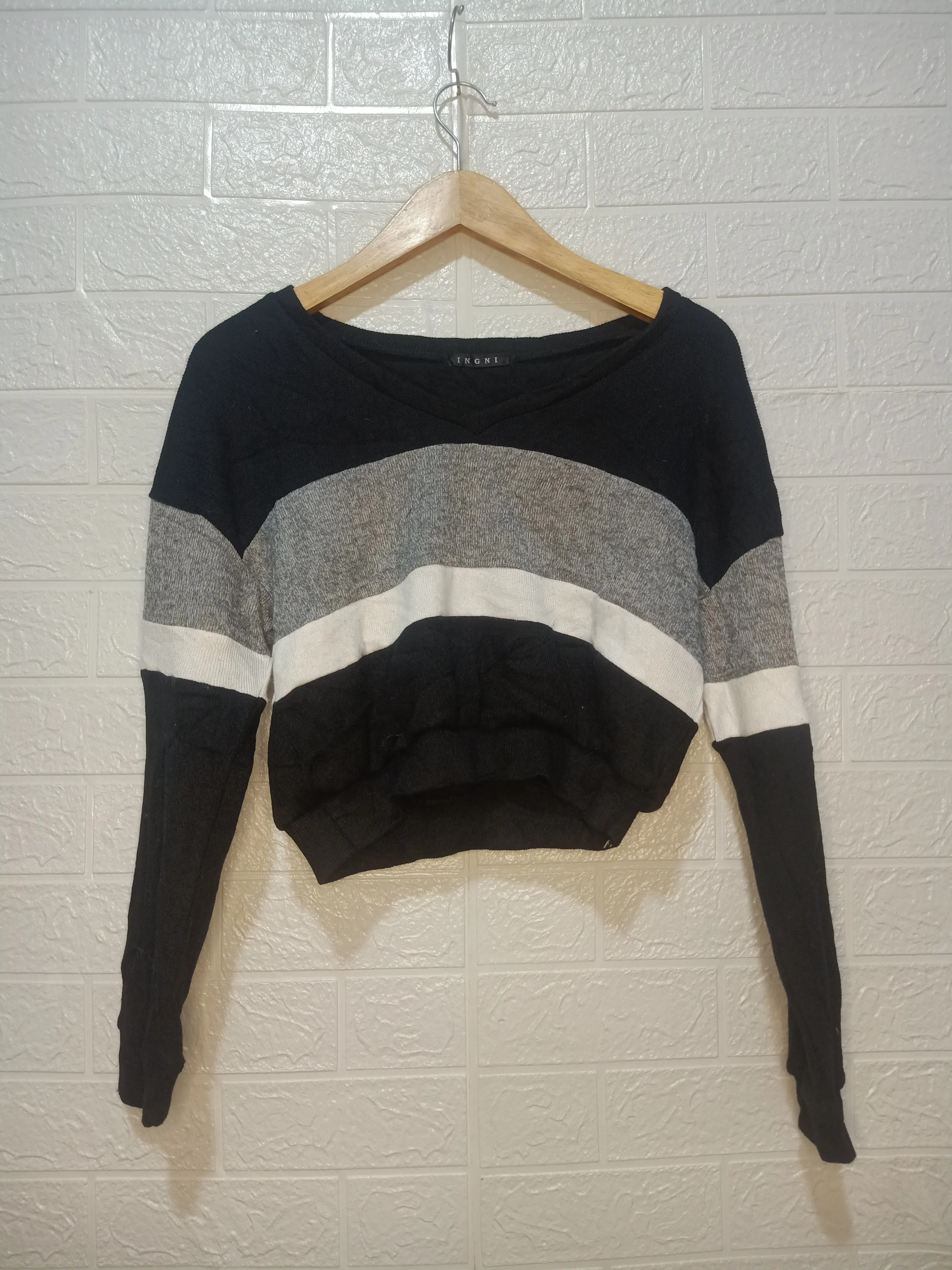 Baju Kaos Crop Atasan Wanita 01-100 Santai