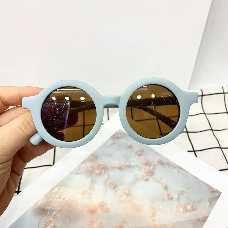 Kính mắt cho bé siêu cute chống tia UV 6m+ 7