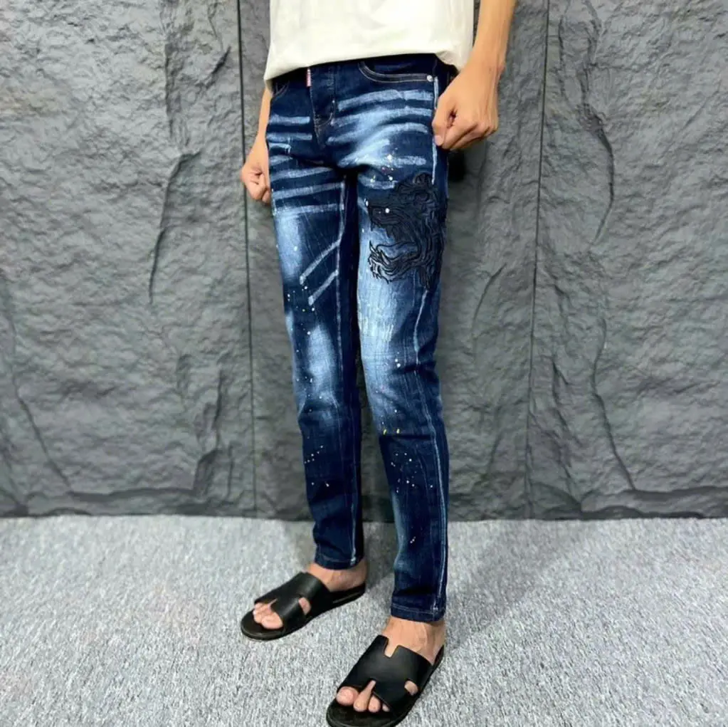 Quần jean nam dài phối hoạ tiết thêu HỔ siêu hot, phong cách thời trang trẻ trung sang trọng chuẩn WOMAN Menswear