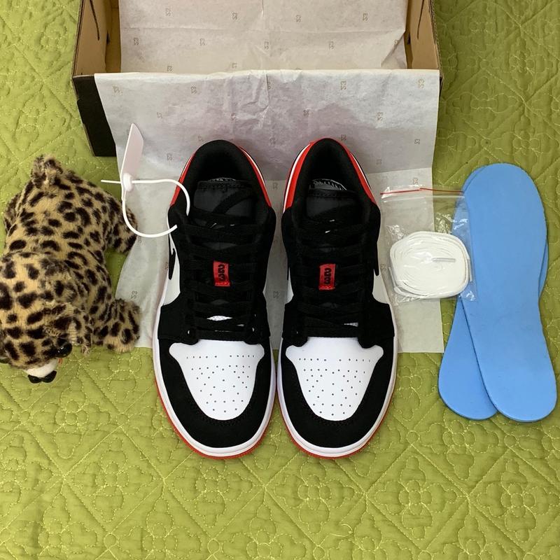 Giày thể thao sneaker thời trang nam nữ đỏ trắng đen đế bằng