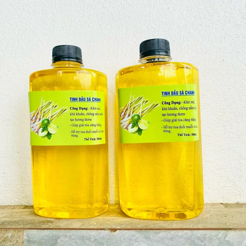 Tinh dầu LÁ SẢ hương Sả Chanh THƠM NHẸ NHÀNG 500 ML KHỬ MÙI, Kháng Khuẩn, Xịt ĐUỔI MUỖI 2