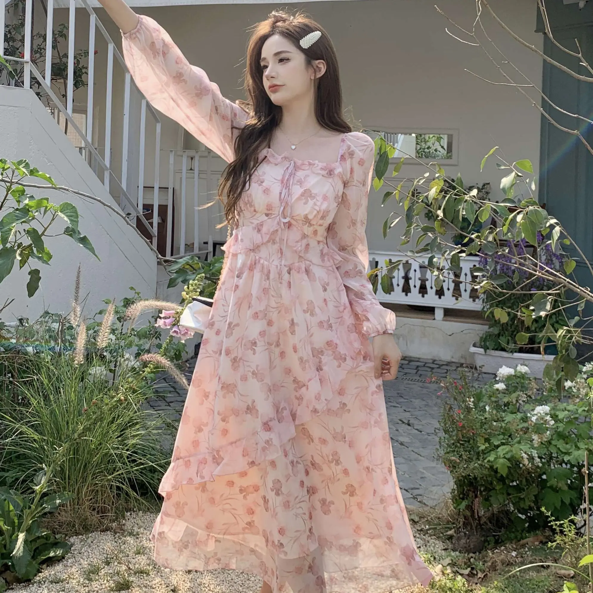 25OCLOCK - Dress Motif Bunga Sifon Leher Persegi Pita Tengah