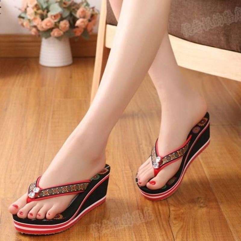 Dép Lê Biti's, Phong Cách Việt Nam, Giày Cao Gót Nữ, Đế Xuồng, Thích Hợp Cho Mùa Hè, Thời Trang, Chống Trượt, Giày Đi Biển, Dép Xỏ Ngón, Có Thể Đeo Ngoài Trời