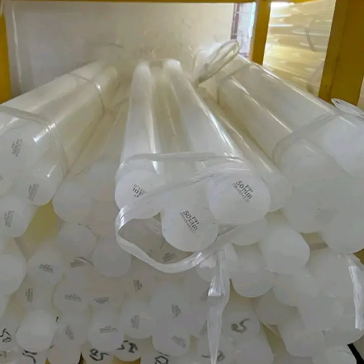 Nhựa PP dạng cây thanh chịu nhiệt, chịu lạnh tốt